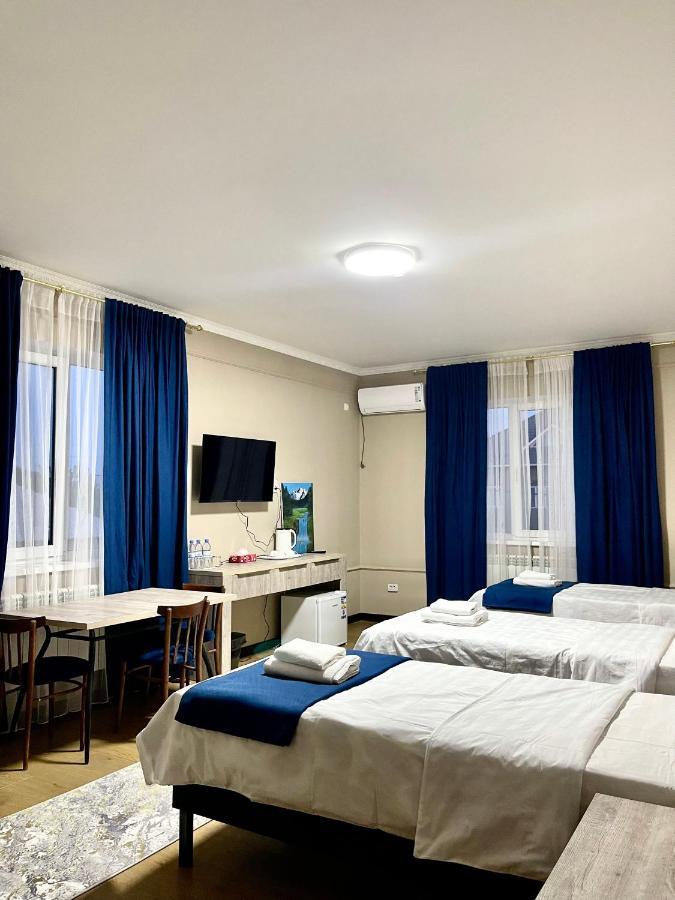 Green Town Hotel Σιμκέντ Εξωτερικό φωτογραφία